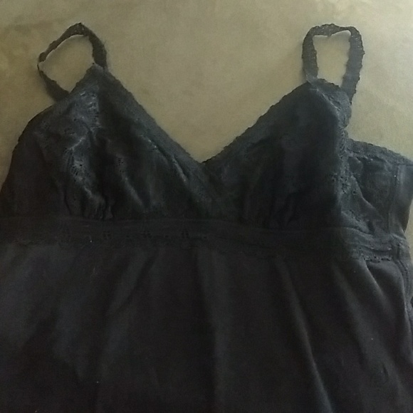 Black lace cami - Picture 3 of 3